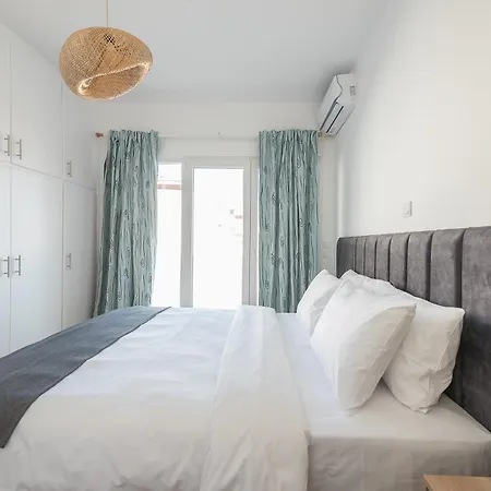 Kastela's Harbor Retreat With Jacuzzi