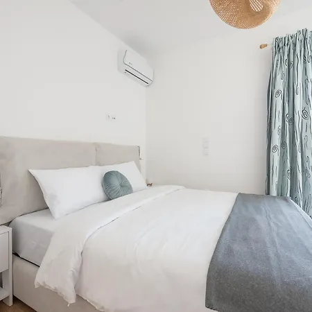 Kastela's Harbor Retreat With Jacuzzi *